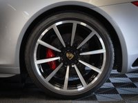 USED 2017 67 PORSCHE 911 3.0 CARRERA 4S PDK 2d 414 BHP CHRONO, BOSE, GLASS ROOF, 14 WAY SEATS, REAR AXLE STEER, PASM, CRUISE, SPORTS EXHAUST, FULL PORSCHE SERVICE HISTORY, 24 MONTH WARRANTY.