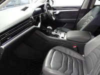 USED 2020 20 VOLKSWAGEN TOUAREG 3.0 V6 SEL TECH TDI 5d 228 BHP FSH SAT NAV LEATHER CRUISE CAMERA ELECTRIC BOOT