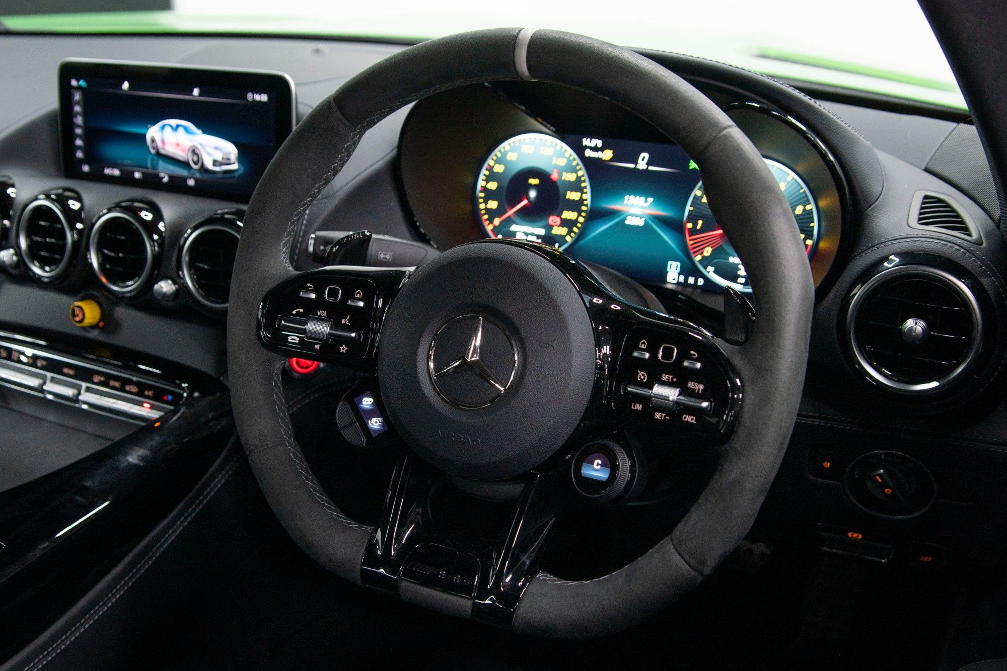 USED 2020 MERCEDES-BENZ GT 4.0 AMG GT R PREMIUM  