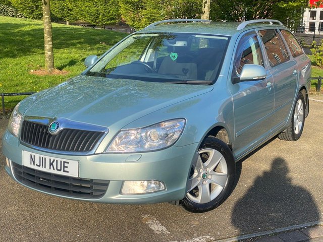 2011 11 Skoda Octavia 1.4 TSI ELEGANCE DSG ESTATE