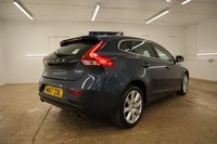 USED 2018 67 VOLVO V40 1.5 T3 INSCRIPTION 5d 150 BHP WITH FIXED PANORAMIC SUNROOF AND REVERSING CAMERA THIS HAS THOSE USEFUL EXTRAS