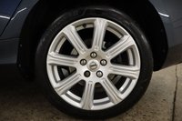 USED 2018 67 VOLVO V40 1.5 T3 INSCRIPTION 5d 150 BHP WITH FIXED PANORAMIC SUNROOF AND REVERSING CAMERA THIS HAS THOSE USEFUL EXTRAS