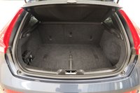 USED 2018 67 VOLVO V40 1.5 T3 INSCRIPTION 5d 150 BHP WITH FIXED PANORAMIC SUNROOF AND REVERSING CAMERA THIS HAS THOSE USEFUL EXTRAS