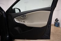 USED 2018 67 VOLVO V40 1.5 T3 INSCRIPTION 5d 150 BHP WITH FIXED PANORAMIC SUNROOF AND REVERSING CAMERA THIS HAS THOSE USEFUL EXTRAS