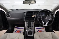 USED 2018 67 VOLVO V40 1.5 T3 INSCRIPTION 5d 150 BHP WITH FIXED PANORAMIC SUNROOF AND REVERSING CAMERA THIS HAS THOSE USEFUL EXTRAS