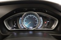 USED 2018 67 VOLVO V40 1.5 T3 INSCRIPTION 5d 150 BHP WITH FIXED PANORAMIC SUNROOF AND REVERSING CAMERA THIS HAS THOSE USEFUL EXTRAS