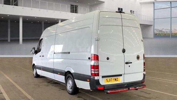 2017 Mercedes-Benz SPRINTER - Photo 5