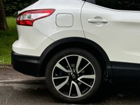 USED 2014 Y NISSAN QASHQAI 1.6 DCI TEKNA 5d 128 BHP 