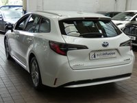 USED 2022 22 TOYOTA COROLLA 1.8 ICON TECH 5d 121 BHP SAT NAV HEATED SEATS REAR VIEW CAMERA CRUISE CONTROL PARKING SENSORS 1 OWNER 10 YR TOYOTA WARRANTY JULY 2032