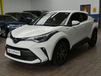 USED 2020 70 TOYOTA CHR 1.8 EXCEL 5d 121 BHP SAT NAV LEATHER HEATED SEATS REAR VIEW CAMERA PARKING SENSORS 1 OWNER SERVICE HISTORY 10 YR TOYOTA WARRANTY TILL SEPT 2030