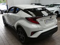 USED 2020 70 TOYOTA CHR 1.8 EXCEL 5d 121 BHP SAT NAV LEATHER HEATED SEATS REAR VIEW CAMERA PARKING SENSORS 1 OWNER SERVICE HISTORY 10 YR TOYOTA WARRANTY TILL SEPT 2030