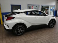 USED 2020 70 TOYOTA CHR 1.8 EXCEL 5d 121 BHP SAT NAV LEATHER HEATED SEATS REAR VIEW CAMERA PARKING SENSORS 1 OWNER SERVICE HISTORY 10 YR TOYOTA WARRANTY TILL SEPT 2030