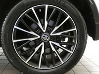 USED 2020 70 TOYOTA CHR 1.8 EXCEL 5d 121 BHP SAT NAV LEATHER HEATED SEATS REAR VIEW CAMERA PARKING SENSORS 1 OWNER SERVICE HISTORY 10 YR TOYOTA WARRANTY TILL SEPT 2030