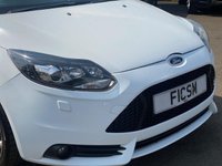 USED 2013 13 FORD FOCUS 2.0 ST-3 5d 247 BHP A BEAUTIFUL EXAMPLE+LOW MILEAGE+ONLY 2 FORMER KEEPERS+SERVICE HISTORY+ULEZ COMPLIANT+PRIVACY GLASS+HEATED SEATS+CRUISE CONTROL+FULL LEATHER INTERIOR+PARK ASSIST+AIR CONDITIONING+CLIMATE CONTROL+18 INCH ALLOY WHEELS+BLUETOOTH CONNECTIVITY+READY TO DRIVE AWAY TODAY+CALL NOW TO SPEAK WITH ONE OF OUR EXPERIENCED SALES ADVISORS!!!!!!!!!!!!!!!!!!