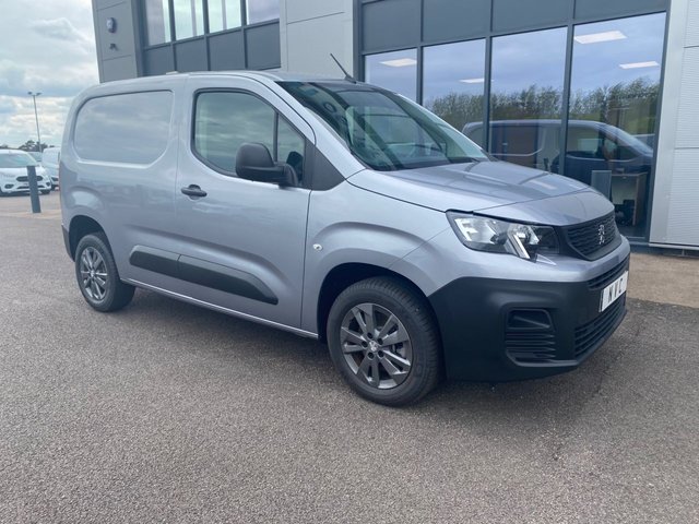 2023 73 Peugeot Partner 1.5 BLUEHDI PROFESSIONAL PREMIUM PLUS L1 102PS AIRCON 3 SEATS *DELIVERY MILEAGE*