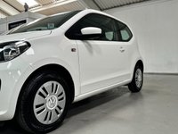 USED 2014 14 VOLKSWAGEN UP 1.0 MOVE UP 3d 59 BHP STUNNING LOW MILES+&pound;20 TAX!!!!