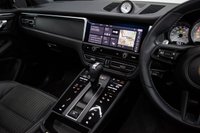 USED 2022 72 PORSCHE MACAN 2.0 T PDK  