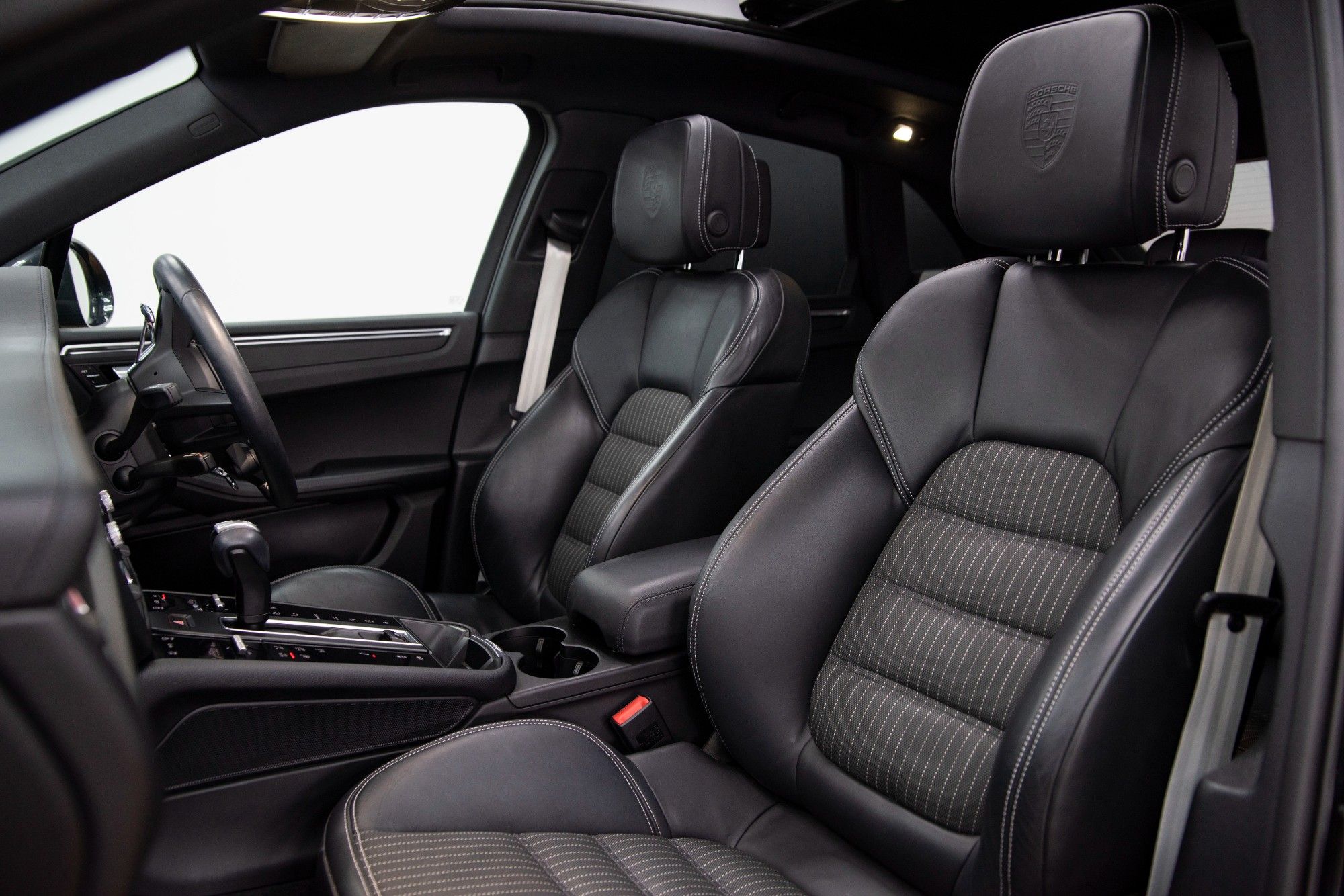 USED 2022 72 PORSCHE MACAN 2.0 T PDK  
