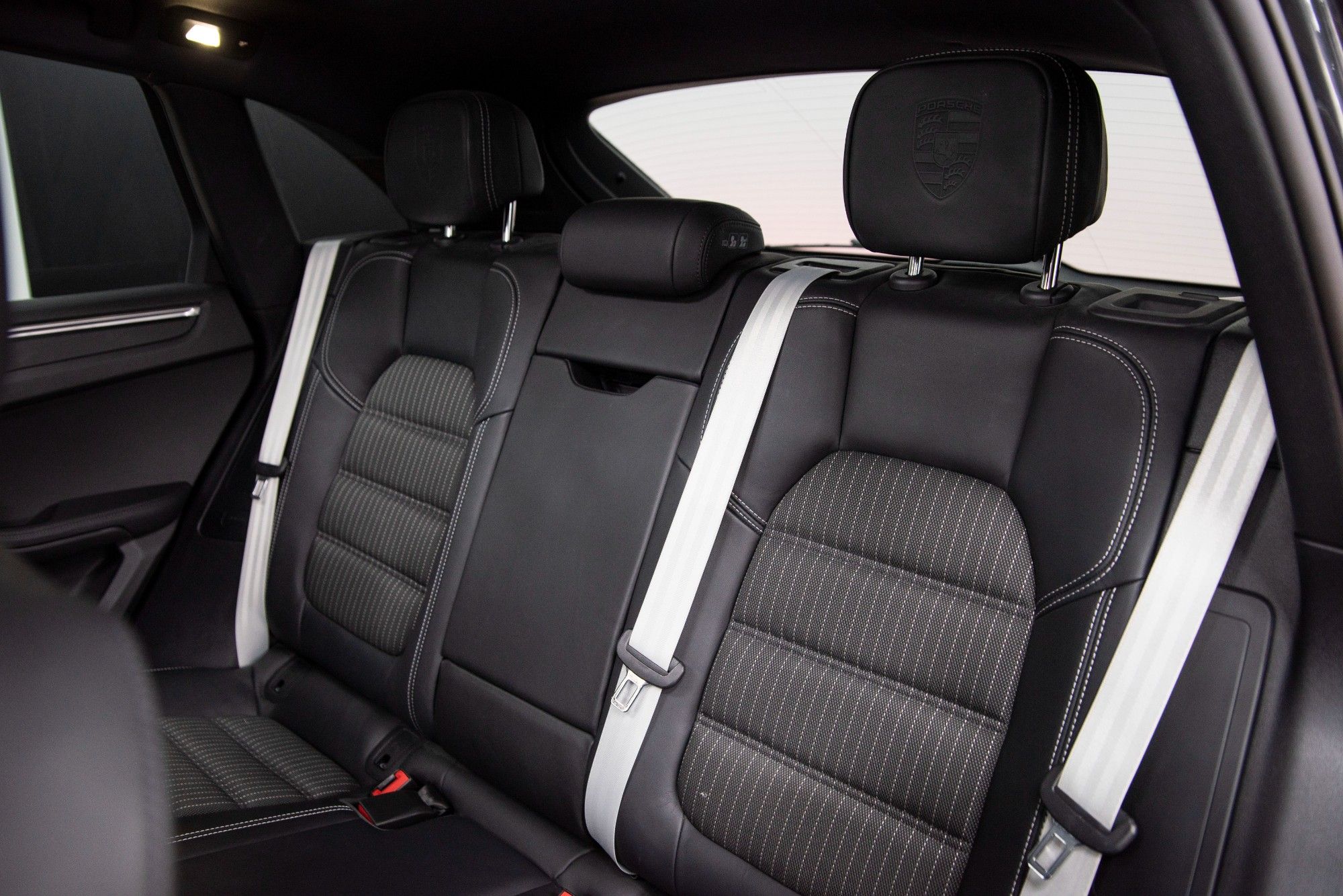 USED 2022 72 PORSCHE MACAN 2.0 T PDK  