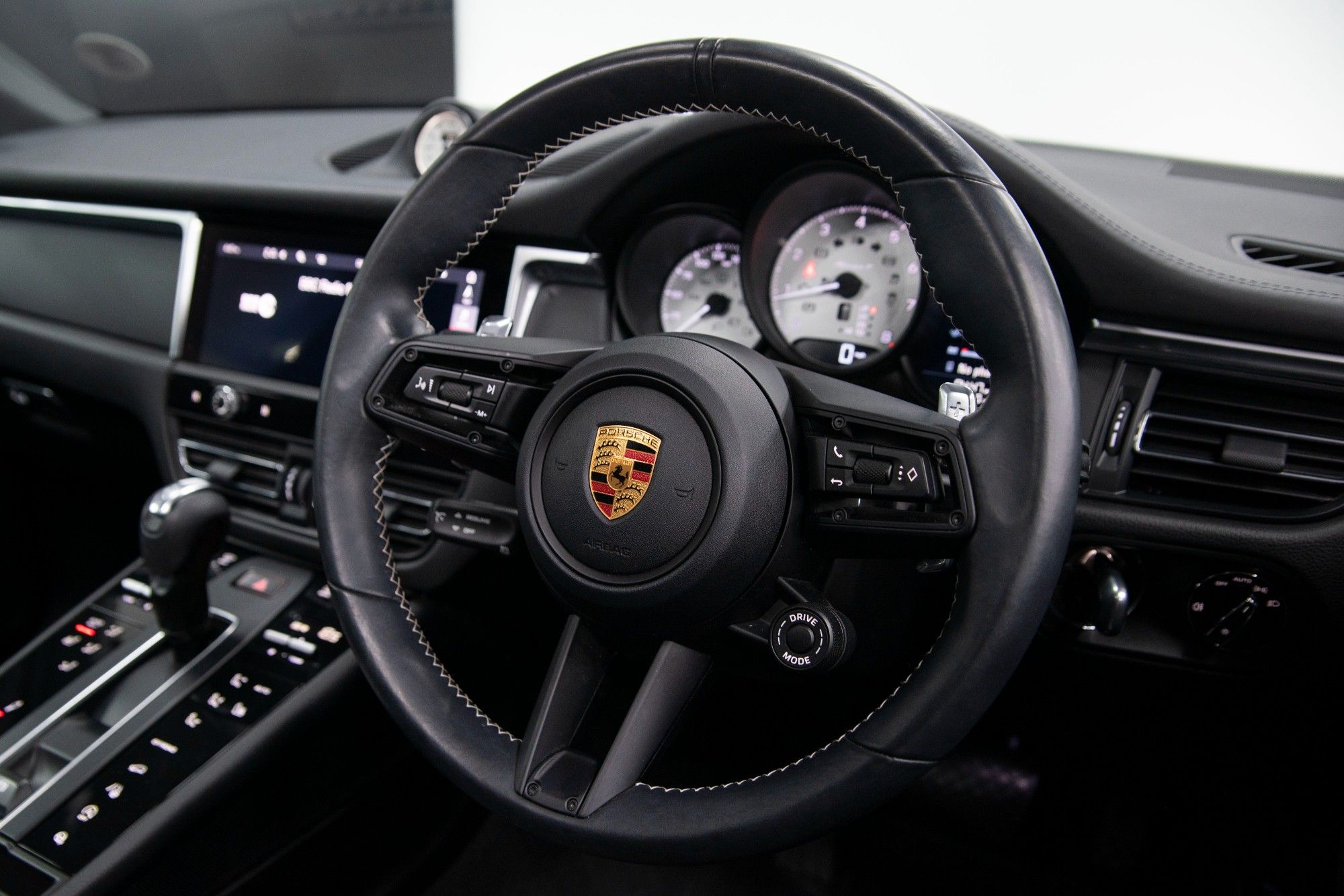 USED 2022 72 PORSCHE MACAN 2.0 T PDK  