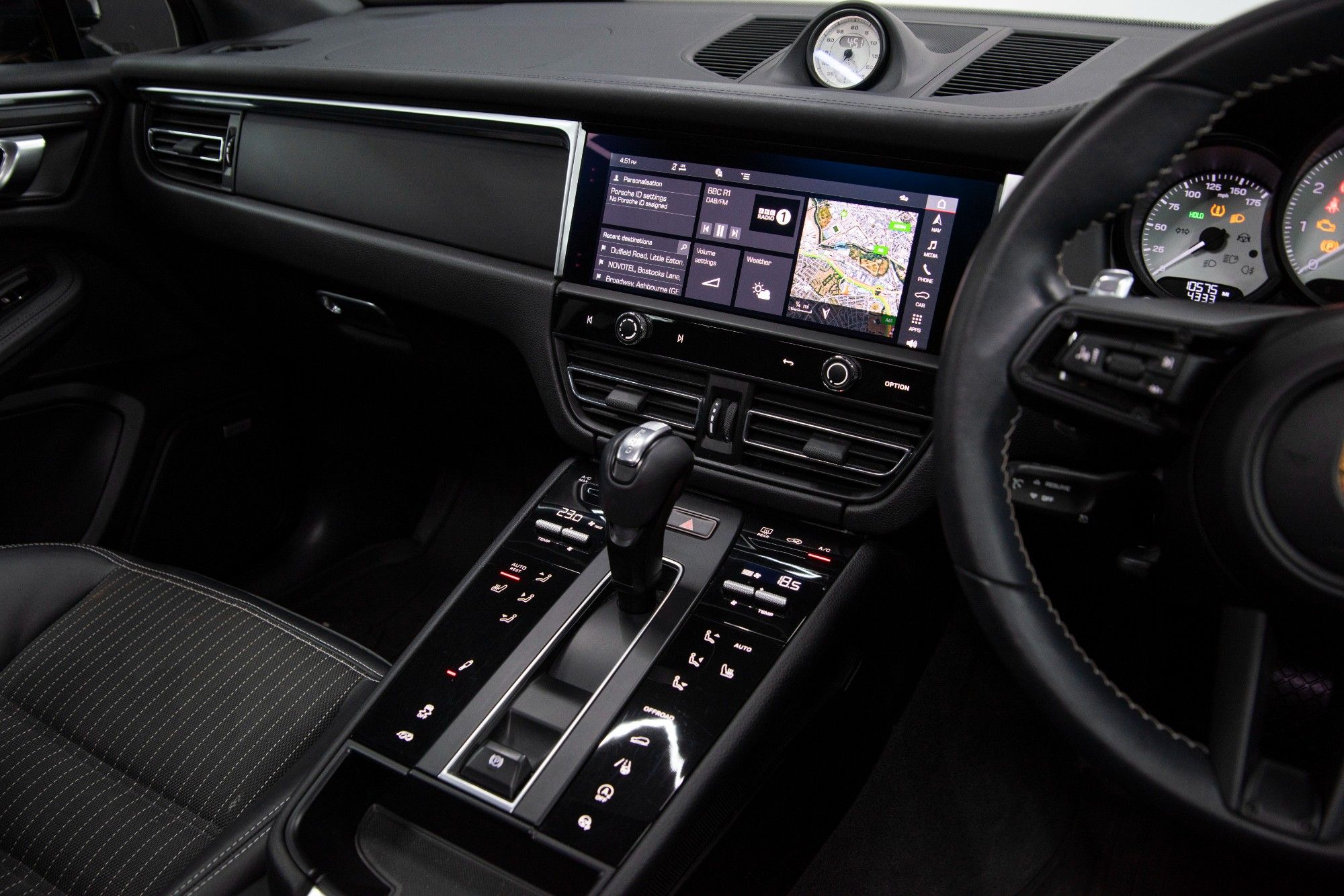 USED 2022 72 PORSCHE MACAN 2.0 T PDK  