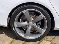 USED 2014 14 AUDI A4 2.0 AVANT TDI BLACK EDITION 5d 174 BHP 2.0 TDi DIESEL - ESTATE CAR - S-LINE BLACKEDITION - 19 INCH UPGRADE ROTA  ALLOYS - SATELLITENAVIGATION - SERVICE HISTORY - B&O  PREMIUM SOUND SYSTEM