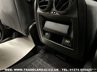 USED 2016 16 LAND ROVER DISCOVERY 3.0 SDV6 LANDMARK 5d 256 BHP UK DELIVERY FLAT FEE &pound;175 (SUBJECT TO DEAL) *OVER 100 IMAGES ON OUR WEBSITE*BESPOKE FINANCE ARRANGED*PART EXCHANGE WELCOME*ALL VEHICLES HPI CLEAR