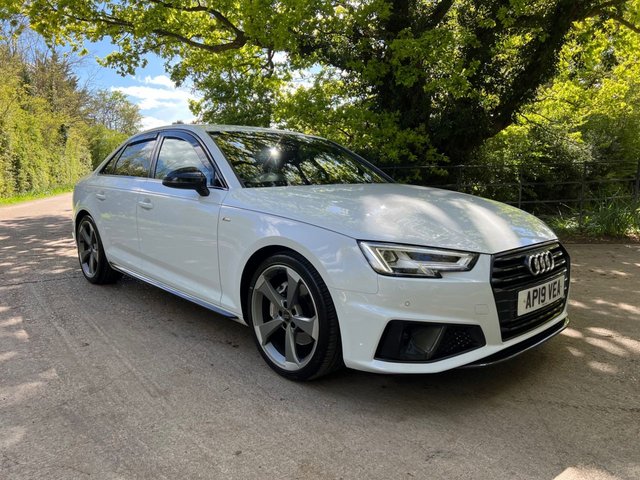 2019 19 Audi A4 2.0 TDI BLACK EDITION 4d 188 BHP