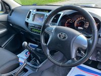 USED 2015 15 TOYOTA HI-LUX 3.0 INVINCIBLE 4X4 D-4D DCB 169 BHP CHOICES OF 4 X 4 IN STOCK !!