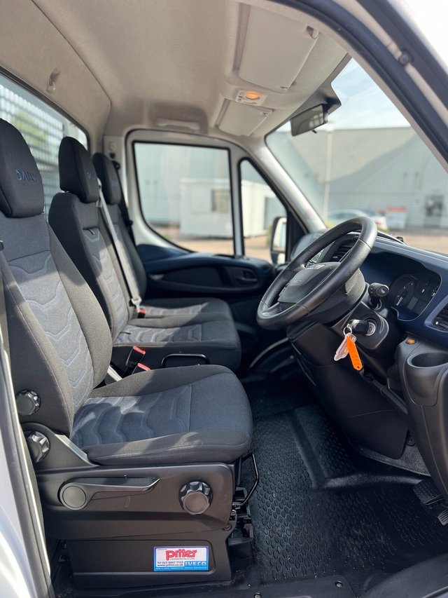 View our IVECO DAILY