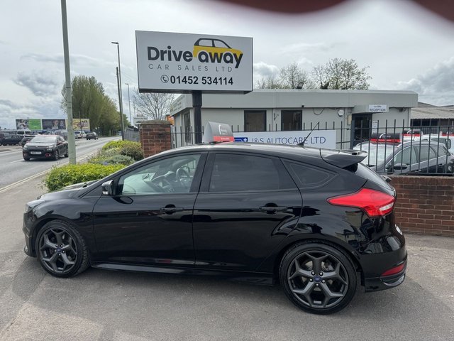 2015 65 Ford Focus 2.0 ST-2 TDCI 5d 183 BHP