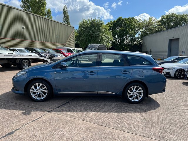 View our TOYOTA AURIS