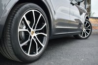 USED 2019 19 PORSCHE CAYENNE 3.0 V6 TIPTRONIC 5d 336 BHP COOLED SEATS / PANORAMIC ROOF
