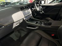 USED 2020 20 JAGUAR F-PACE 2.0 P300 300 SPORT AWD 5d 297 BHP 10" Touch Display | Privacy Glass