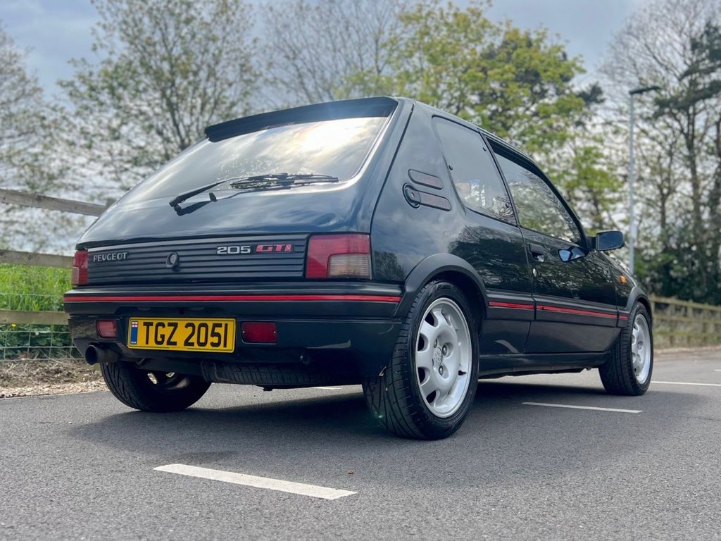 USED 1993 PEUGEOT 205 GTI // 3d // 1.9 121 BHP // Sorrento Green Special Edition // px swap 