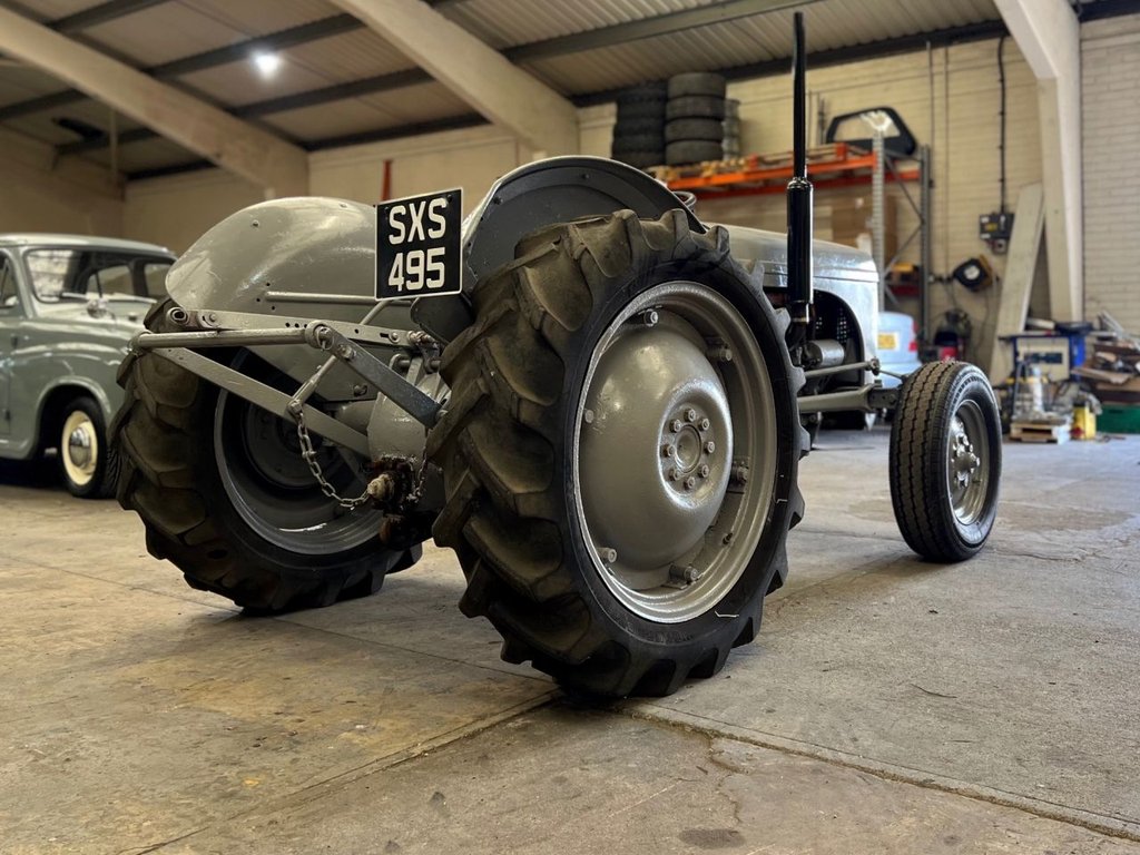 USED 1949 MASSEY FERGUSON ALL MODELS TE20 // 2100cc // Classic tractor // Px swap 
