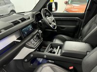 USED 2020 69 LAND ROVER DEFENDER 2.0 HSE 5d 237 BHP PANORAMIC SUNROOF + MERIDIAN + GREAT HISTORY + KIT ADD ONS!!
