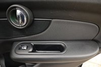 USED 2016 66 MINI CLUBMAN 1.5 COOPER 5d 134 BHP AN AUTOMATIC WITH SAT NAV & PARK DISTANCE CONTROL