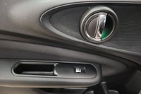 USED 2016 66 MINI CLUBMAN 1.5 COOPER 5d 134 BHP AN AUTOMATIC WITH SAT NAV & PARK DISTANCE CONTROL