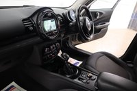 USED 2016 66 MINI CLUBMAN 1.5 COOPER 5d 134 BHP AN AUTOMATIC WITH SAT NAV & PARK DISTANCE CONTROL