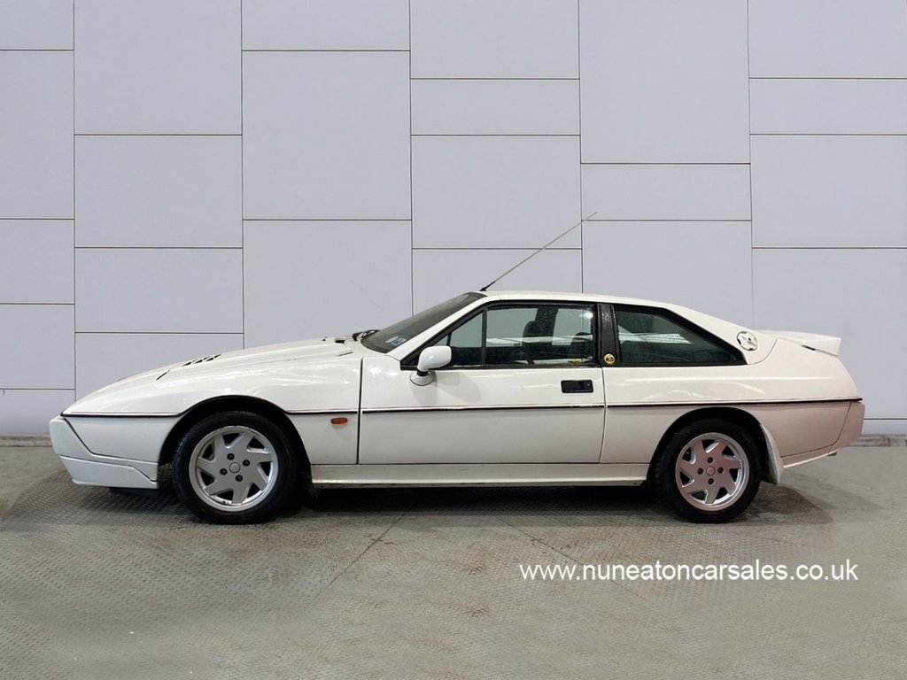 USED 1989 G LOTUS ECLAT 2.2 EXCEL 2d 160 BHP Recent Service and Maintenance
