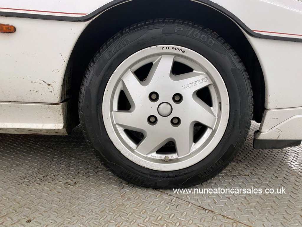 USED 1989 G LOTUS ECLAT 2.2 EXCEL 2d 160 BHP Recent Service and Maintenance