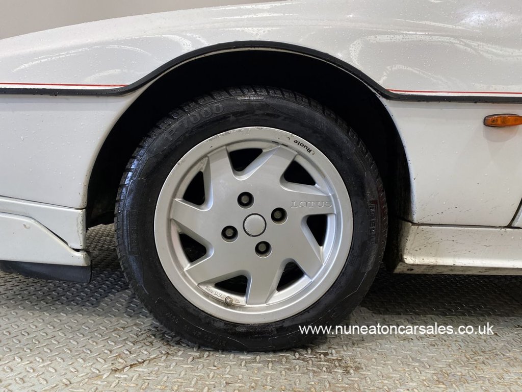 USED 1989 G LOTUS ECLAT 2.2 EXCEL 2d 160 BHP Recent Service and Maintenance