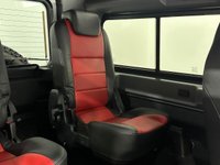 USED 2016 65 LAND ROVER DEFENDER 2.2 TD XS STATION WAGON 3d 122 BHP Striking Defender 90 2.2 TD XS Station Wagon Panoramic Rear Side Glass,  Ebony / Pimento full leather, Towbar , Detachable Leather Anti Theft Steering Wheel