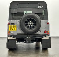 USED 2016 65 LAND ROVER DEFENDER 2.2 TD XS STATION WAGON 3d 122 BHP Striking Defender 90 2.2 TD XS Station Wagon Panoramic Rear Side Glass,  Ebony / Pimento full leather, Towbar , Detachable Leather Anti Theft Steering Wheel