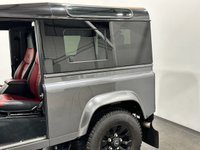 USED 2016 65 LAND ROVER DEFENDER 2.2 TD XS STATION WAGON 3d 122 BHP Striking Defender 90 2.2 TD XS Station Wagon Panoramic Rear Side Glass,  Ebony / Pimento full leather, Towbar , Detachable Leather Anti Theft Steering Wheel