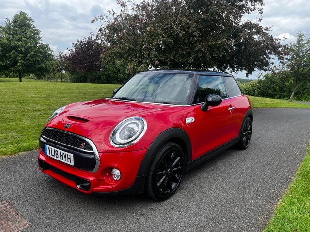 2018 18 MINI Hatch Cooper 2.0 COOPER S 3d 190 BHP