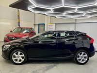 USED 2015 15 VOLVO V40 2.0 D2 Lux Nav Hatchback 5dr Diesel Manual Euro 6 (s/s) (120 ps) Nav,Cruise,DAB,&pound;0Tax,1 P.Owner