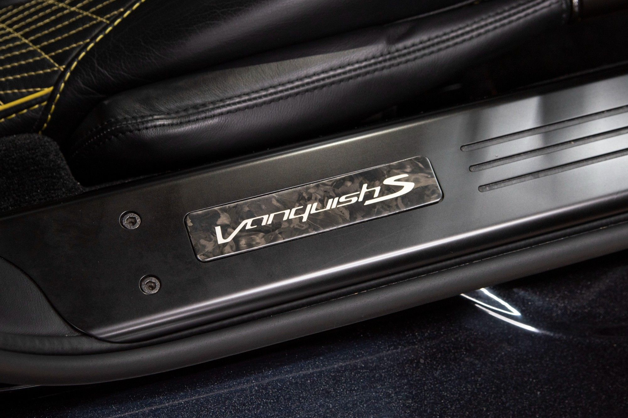 USED 2017 17 ASTON MARTIN VANQUISH 5.9 V12 S 