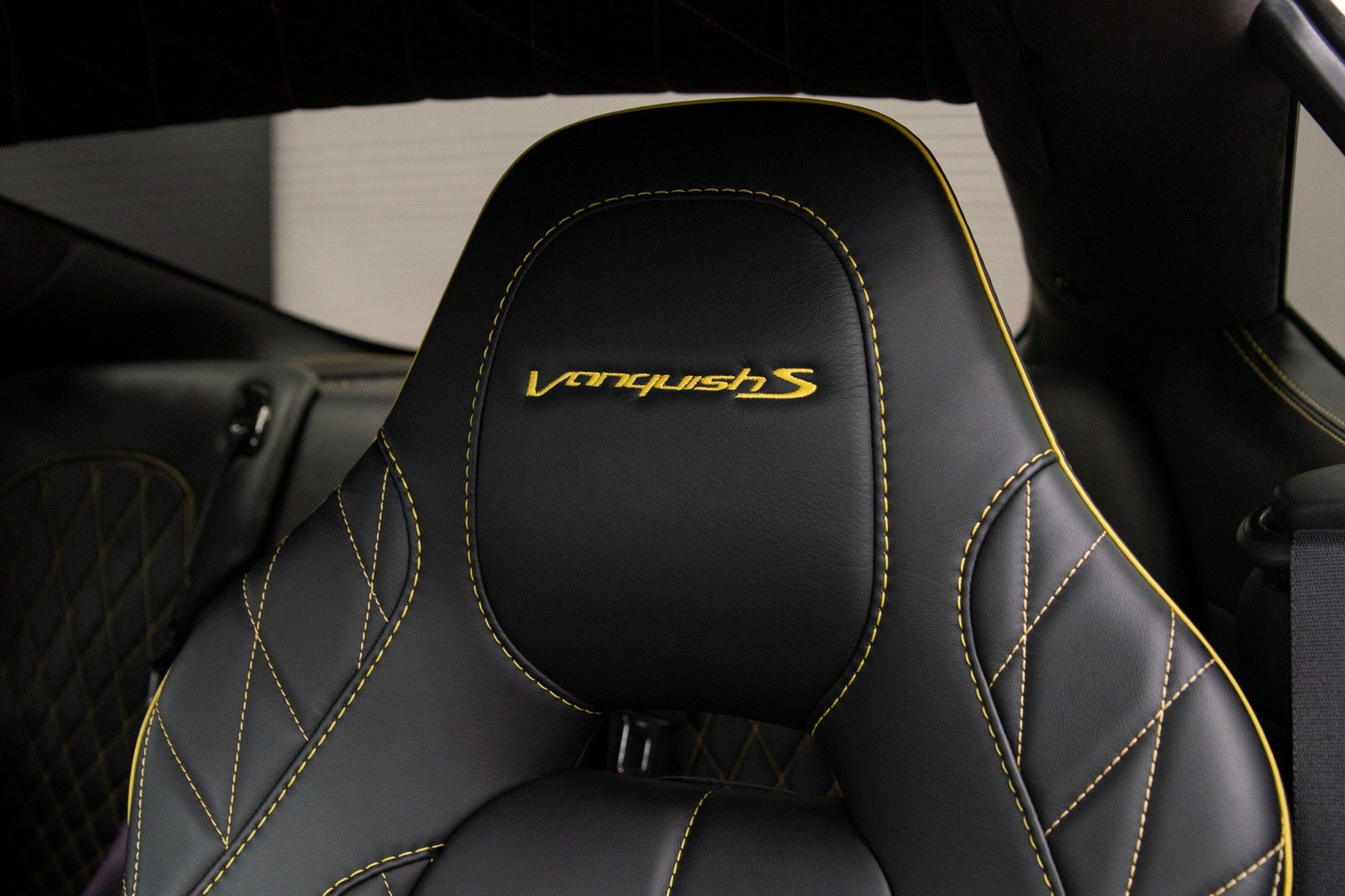 USED 2017 17 ASTON MARTIN VANQUISH 5.9 V12 S 